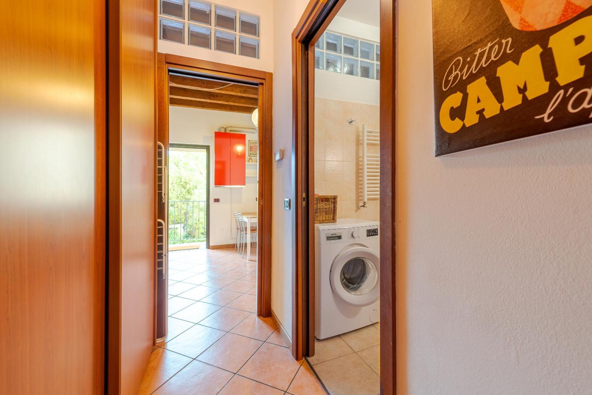 Guest Planet - Rosso Milano Apartment - Navigli Area Bagian luar foto